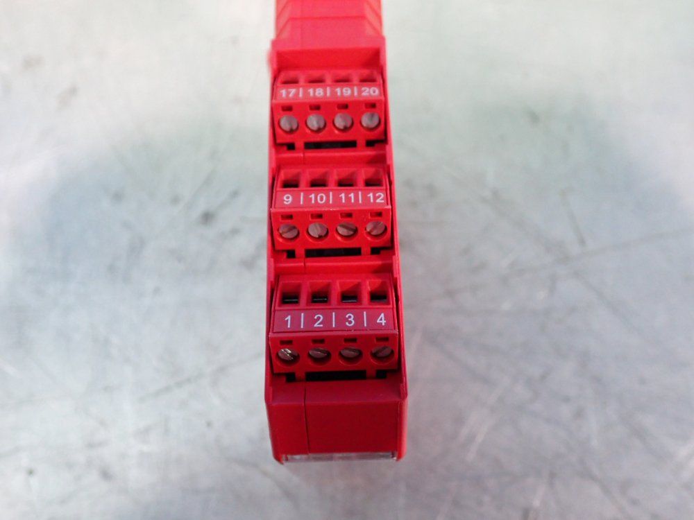 Schneider Electric Modicon 16 Input Expansion - Xpsmcmdi1600