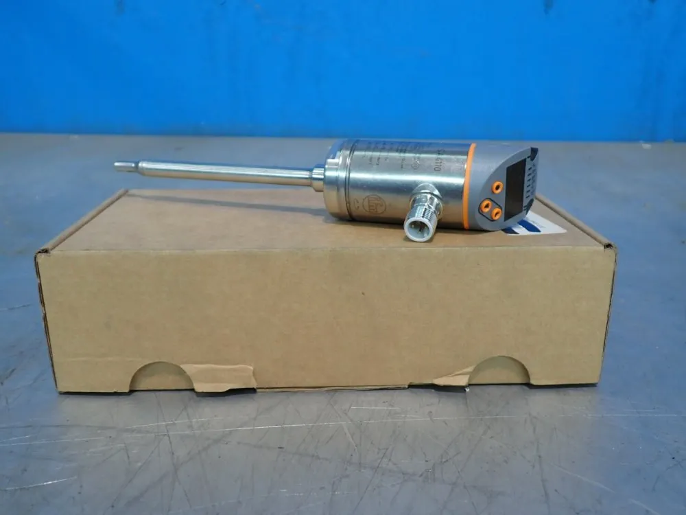 Ifm Electronic Thermal Flow Sensor - Sa4110