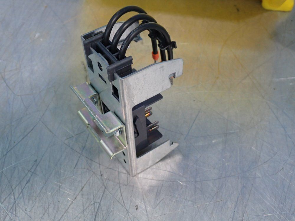 Schneider Electric 25 A Linergy Hk Mounting Plates - Ak5 Pa231