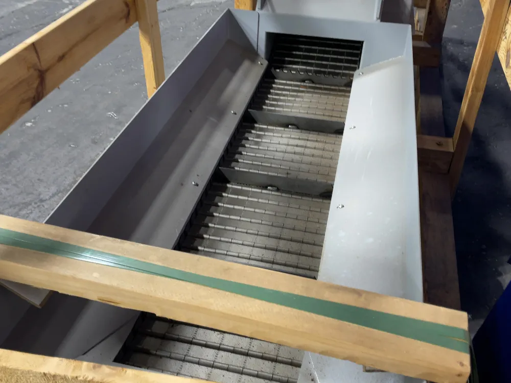 Henning 12” Chip Conveyor - Vl4