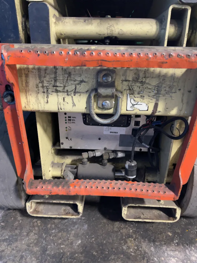 Jlg 750 Lbs Scissor Lift - Scr242037bi
