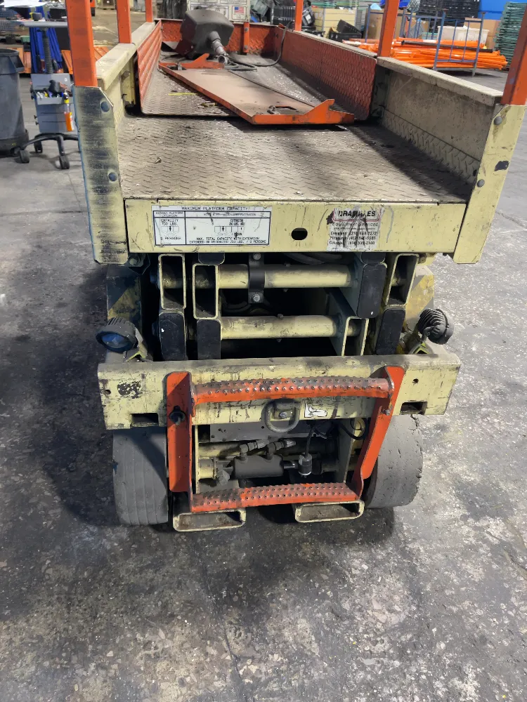 Jlg 750 Lbs Scissor Lift - Scr242037bi