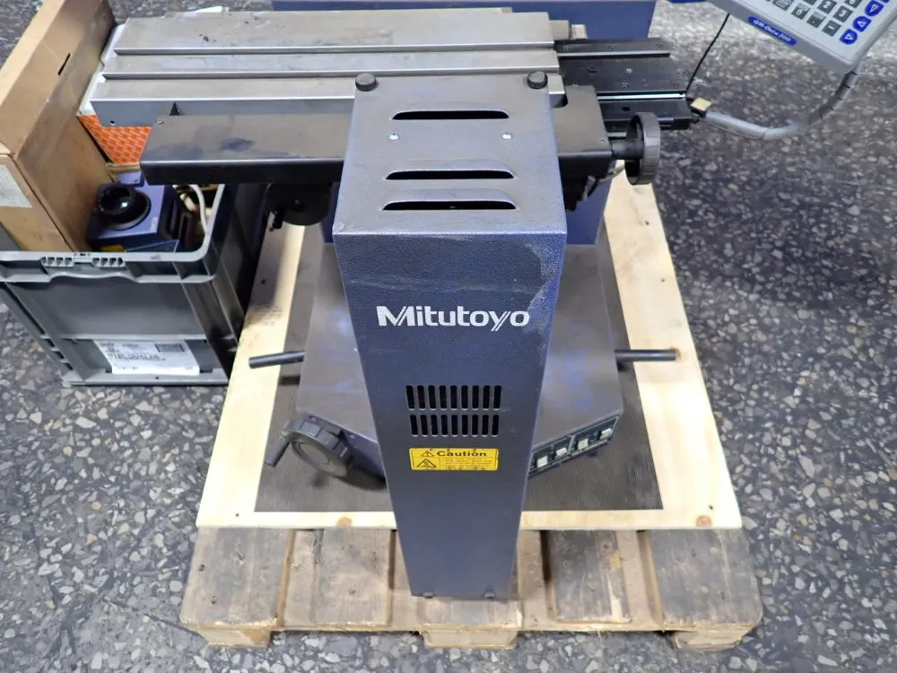 Mitutoyo Optical Comparator - Ph-3500