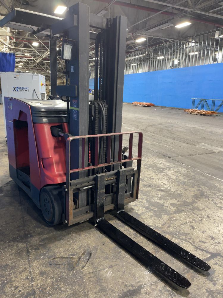 Raymond 4000 Lbs Stand Up Fork Lift - R40-c40tt