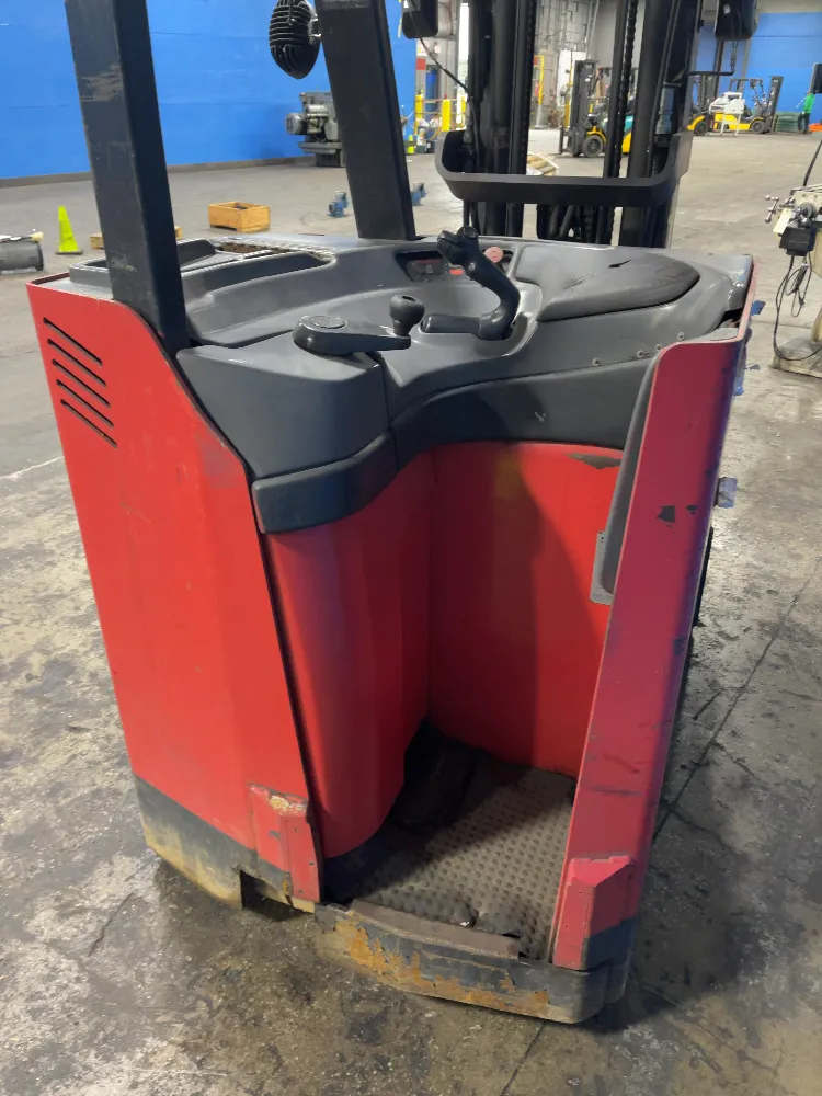 Raymond 4000 Lbs Stand Up Fork Lift - R40-c40tt