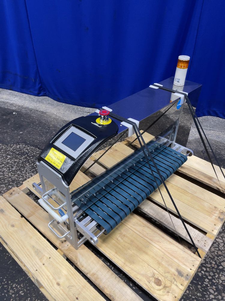 Teknek 25” X 18” Cleaning Machine - Cm8n0600