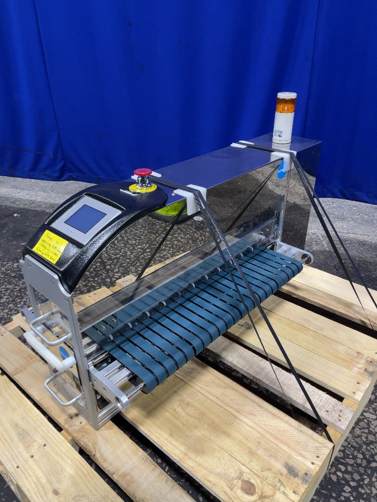 Teknek 25” X 18” Cleaning Machine - Cm8n0600