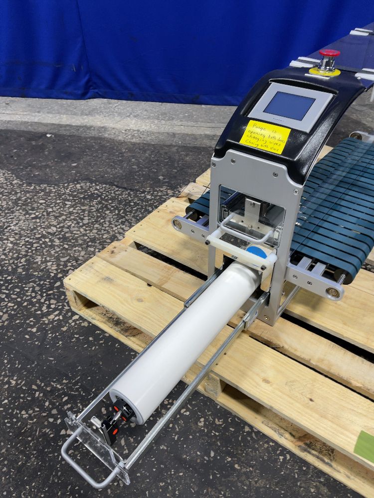 Teknek 25” X 18” Cleaning Machine - Cm8n0600