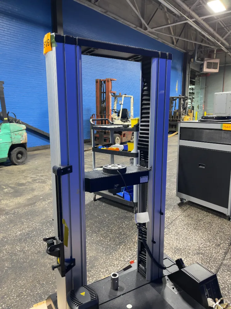 Instron 450 Lbs Universal Testing Machine - 5564-standard