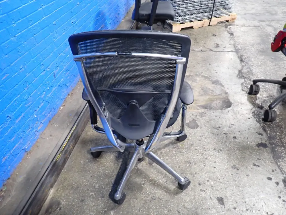 18" X 19" Office Chair