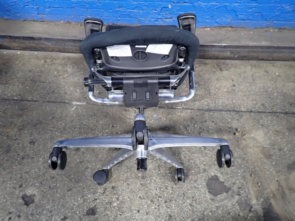 18" X 19" Office Chair