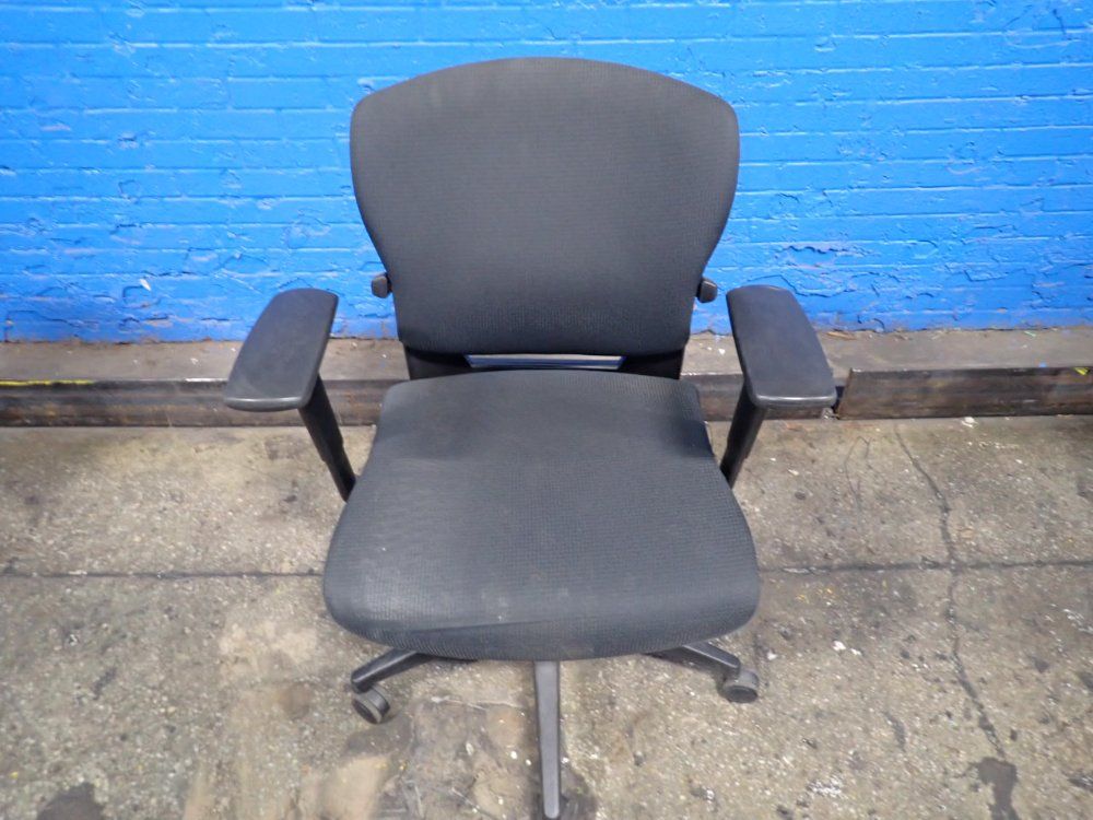 Teknion 19" X 17" Office Chair
