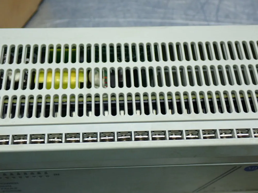 Allen Bradley Micrologix 1000 Programmable Controller - 1761-l32awa