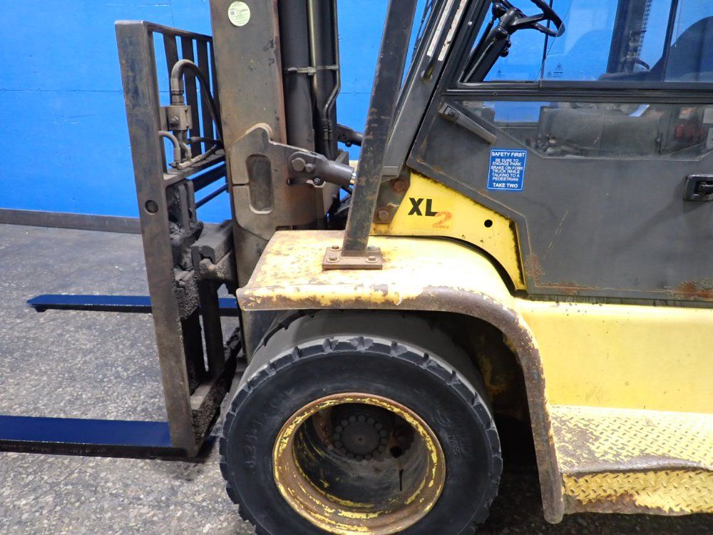 Hyster 14,950 Lbs Diesel Forklift - H155xl2