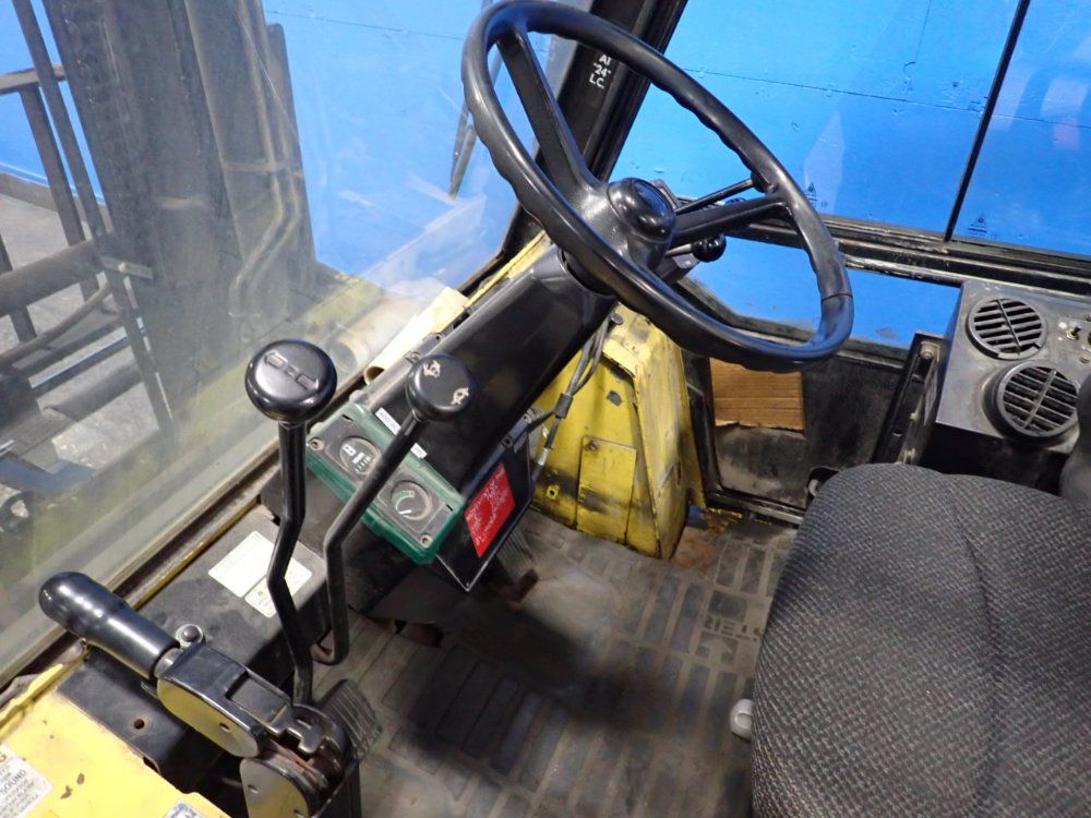 Hyster 14,950 Lbs Diesel Forklift - H155xl2