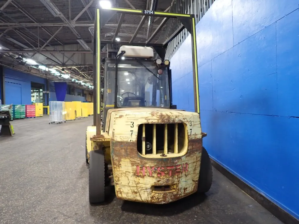 Hyster 14,950 Lbs Diesel Forklift - H155xl2