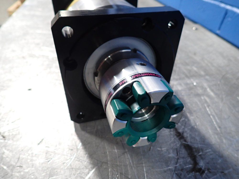 Allen-bradley 3.95 Hp Kinetix Vp Low Inertia Servo Motor - Vpl-b1306f-cj14aa