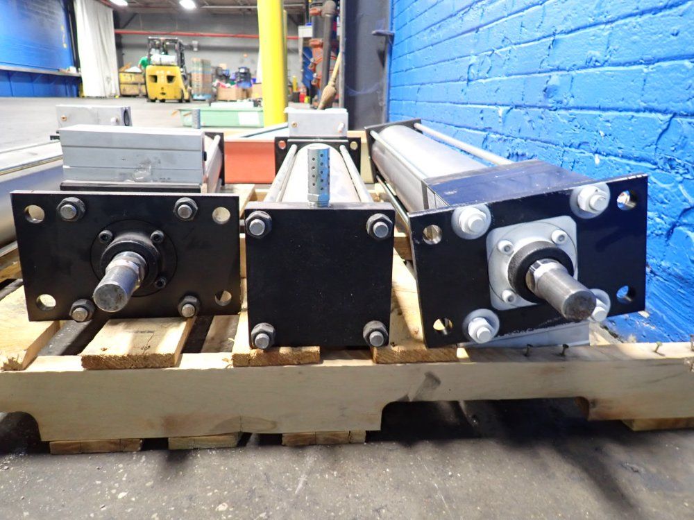 Smc 0.97 Mpa Cylinders - Cdlsf125tn-700