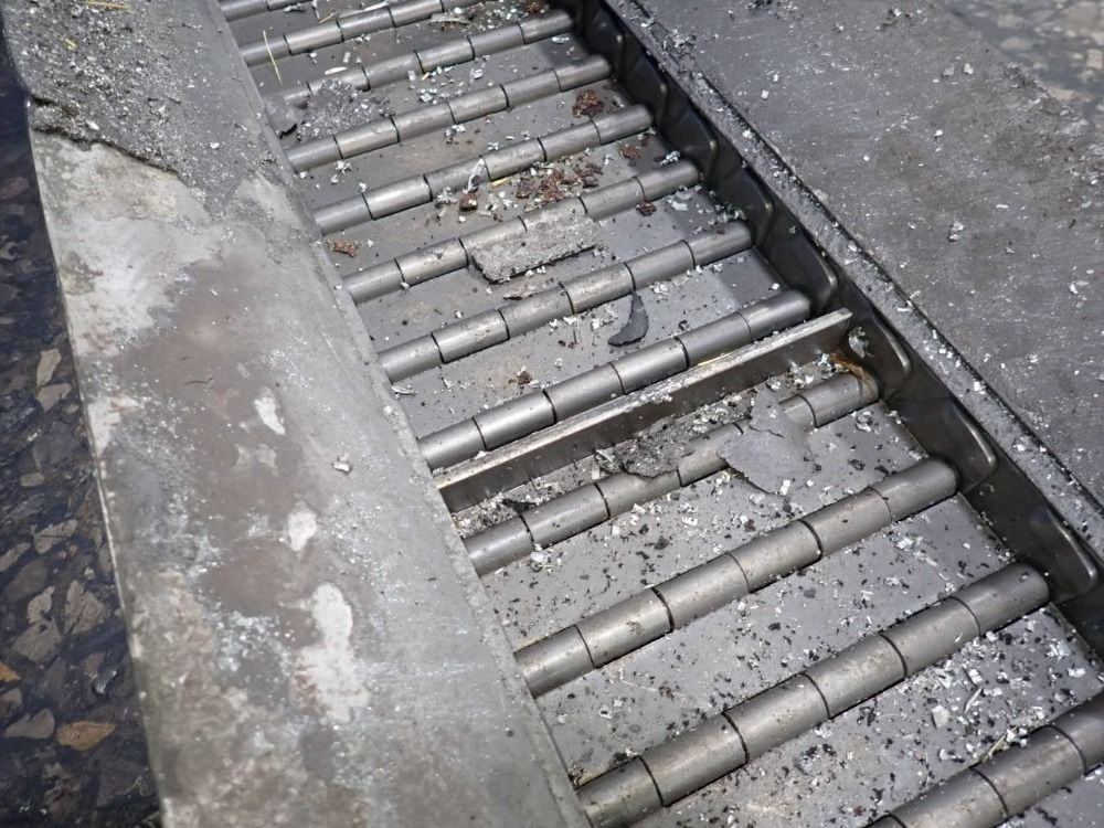 Hennig Inc Chip Conveyor - Vm22/25/30