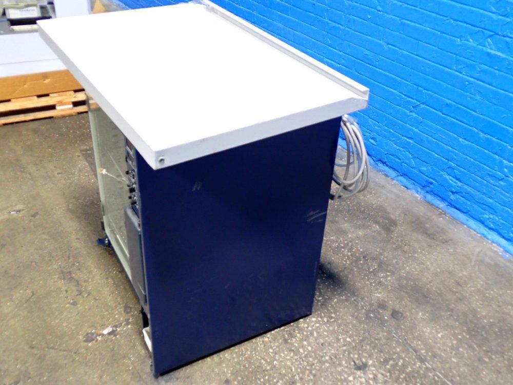 Gallenkamp 18" X 18" Laboratory Incubator - Co27