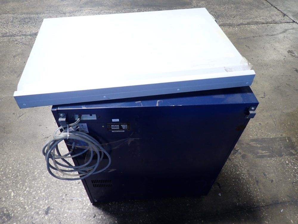 Gallenkamp 18" X 18" Laboratory Incubator - Co27