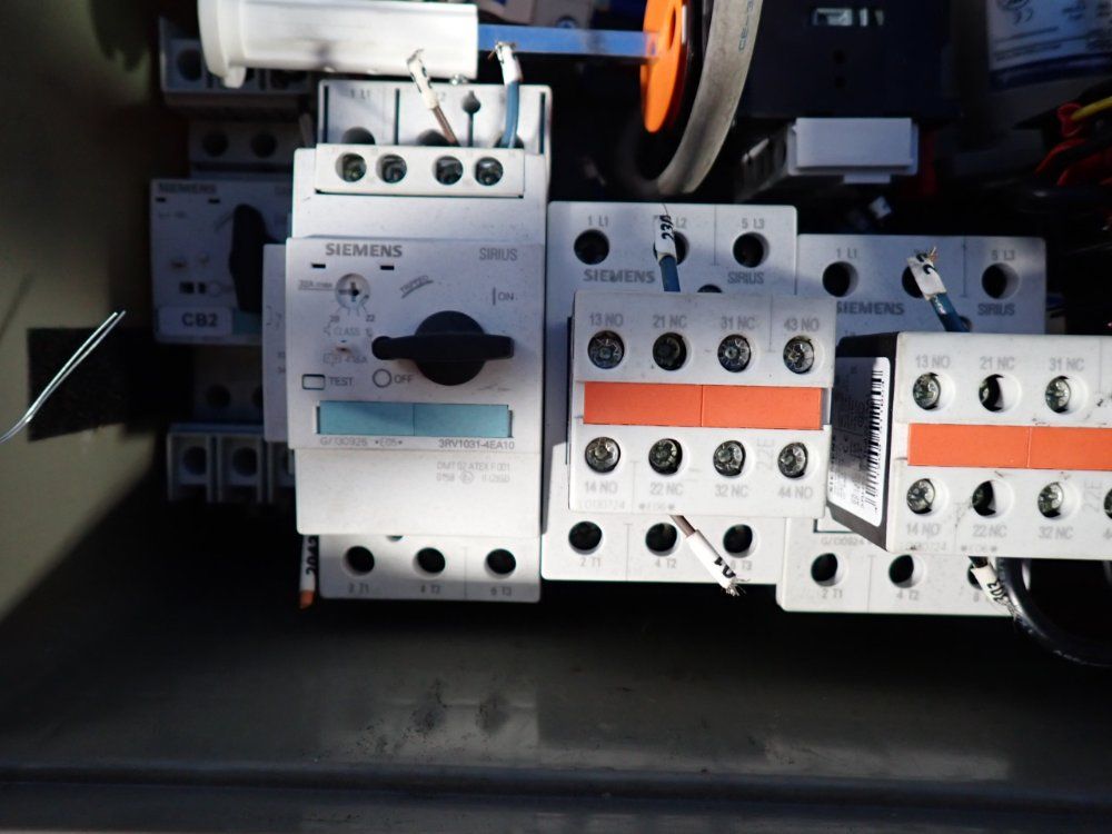 Chnt, Siemens, Allen-bradley Misc. Circuit Breakers, Electrical Equipment