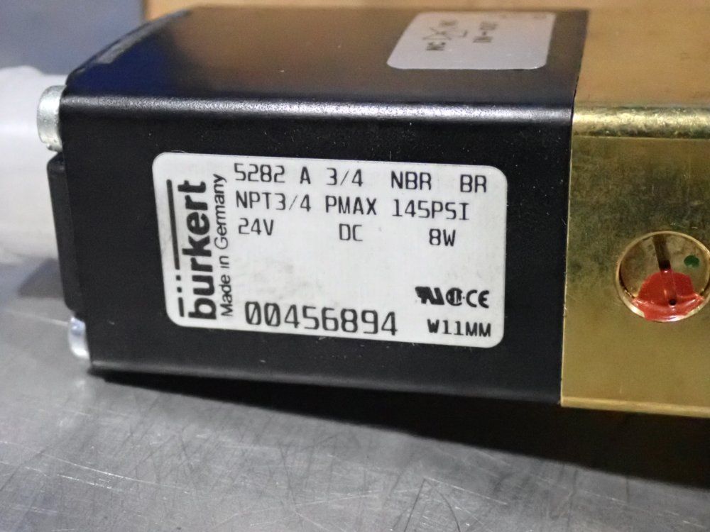 Burkert 145 Psi Solenoid Valve - 5582 A 3/4 Nbr Br 00456894