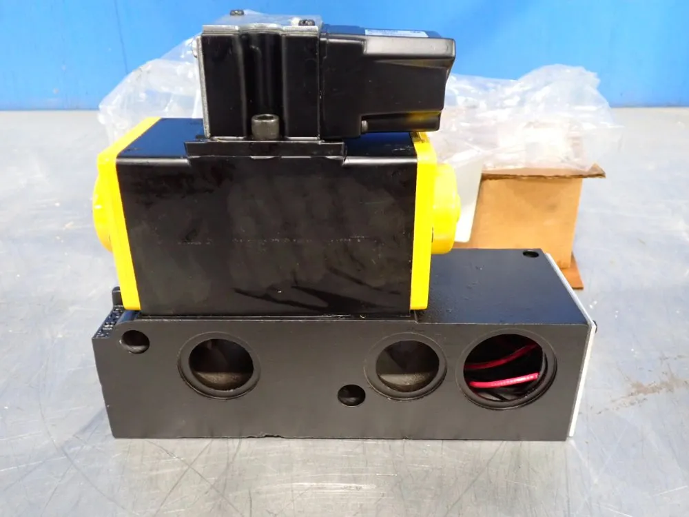Parker 150 Psi Pneumatic Control Valve - Hhb208750il