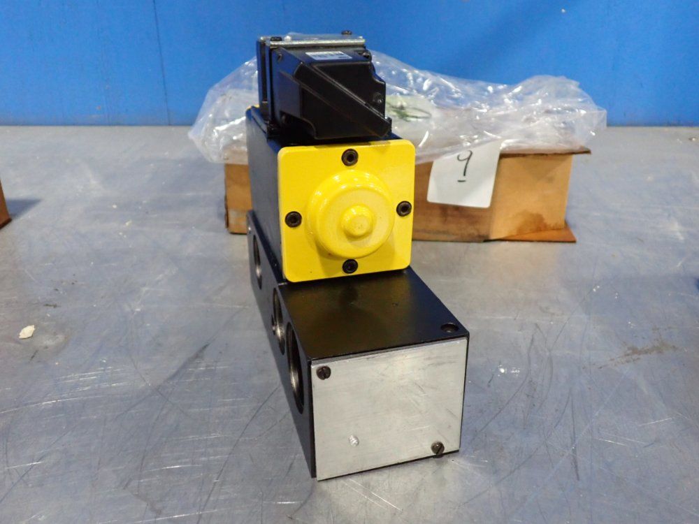 Parker 150 Psi Pneumatic Control Valve - Hhb208750il