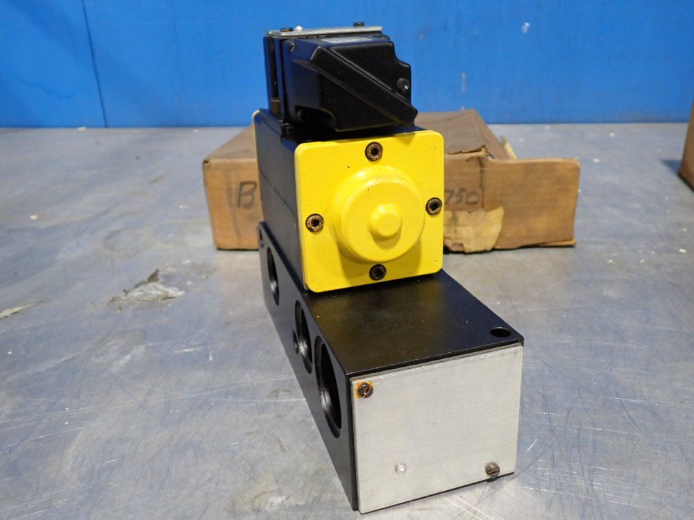 Parker 150 Psi Pneumatic Control Valve - Hhb208750il