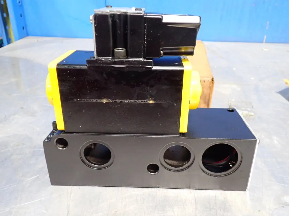 Parker 150 Psi Pneumatic Control Valve - Hhb208750il