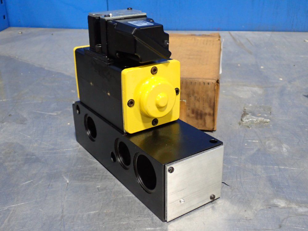 Parker 150 Psi Pneumatic Control Valve - Hhb208750il