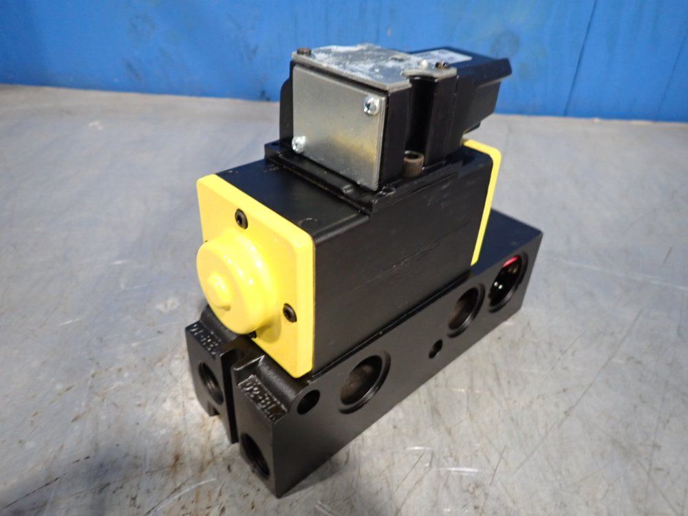 Parker 150 Psi Solenoid Valve - Hhb2087501l