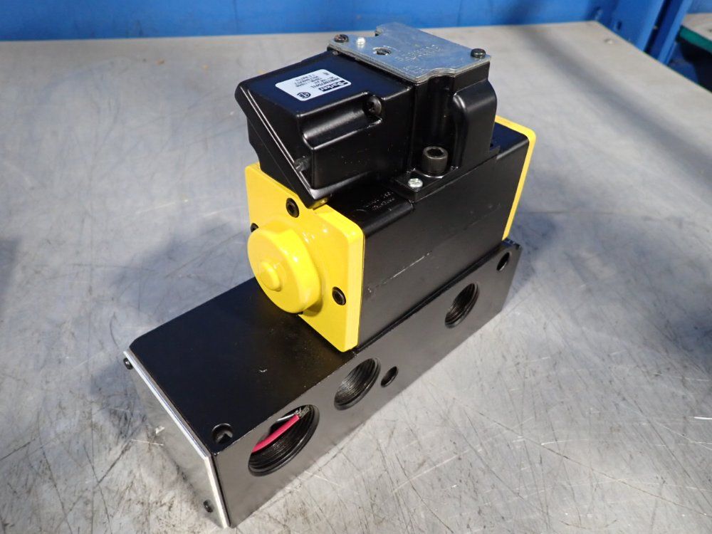 Parker 150 Psi Solenoid Valve - Hhb2087501l