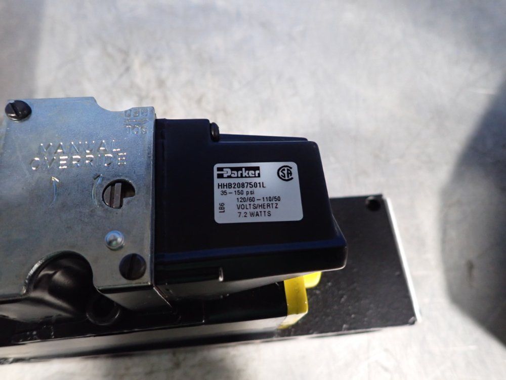 Parker 150 Psi Solenoid Valve - Hhb2087501l