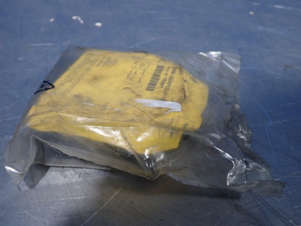 Turck Inductive Proximity Sensor - Bi50u-q80-rp6x2-h1143