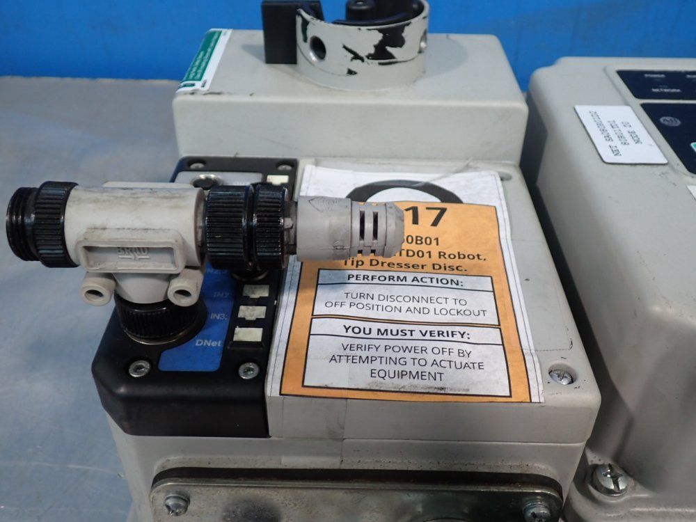 Allen-bradley 3 Hp Armorstart Distributed Motor Controller - 280d-f12z-10c-grw-3-p1