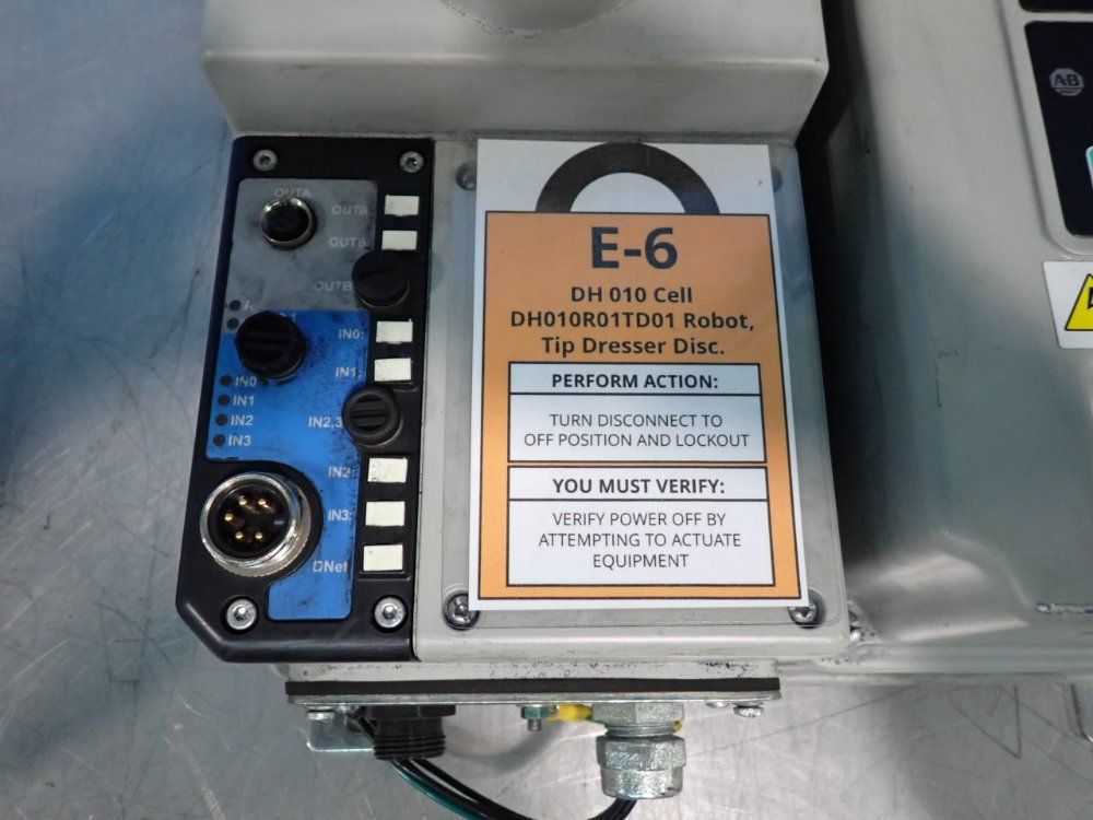 Allen-bradley 3 Hp Armorstart Distributed Motor Controller - 280d-f12z-10c-grw-3-p1