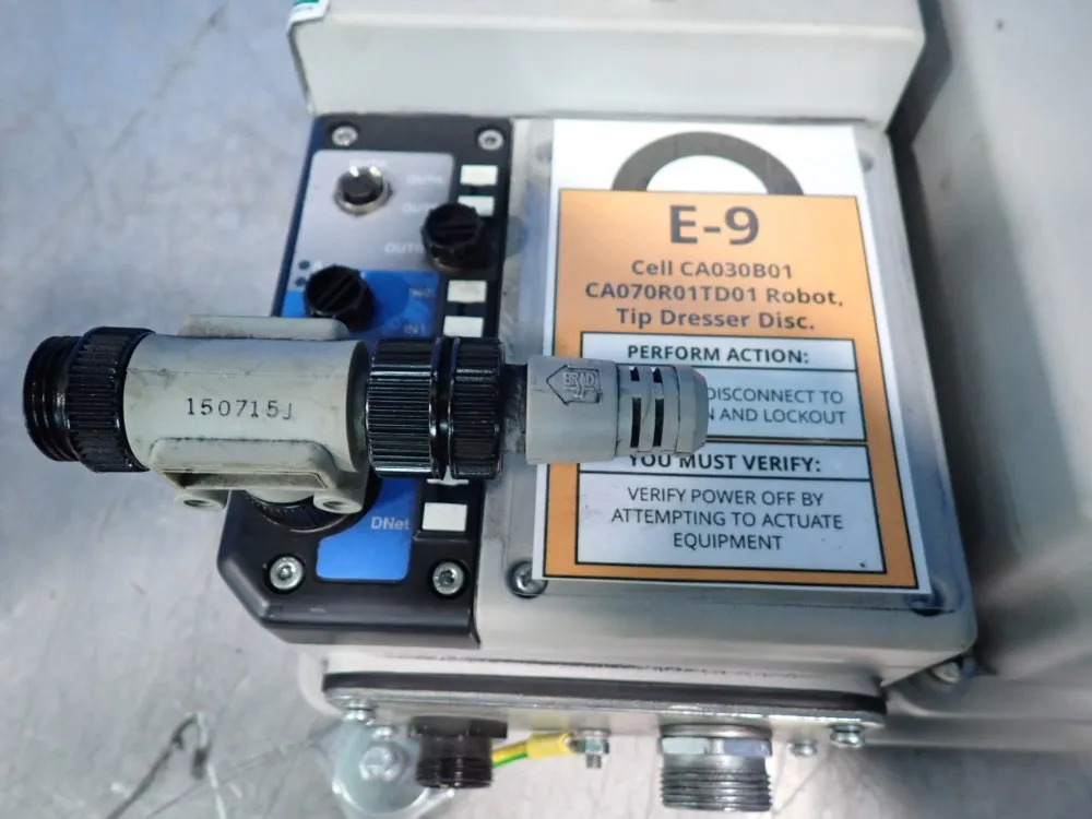 Allen-bradley 3 Hp Armorstart Distributed Motor Controller - 280d-f12z-10c-grw-3-p1