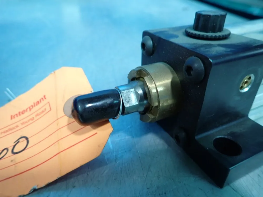 Parker 250 Psi Pneumatic Cylinder - 01.50cc2maus14c5.000