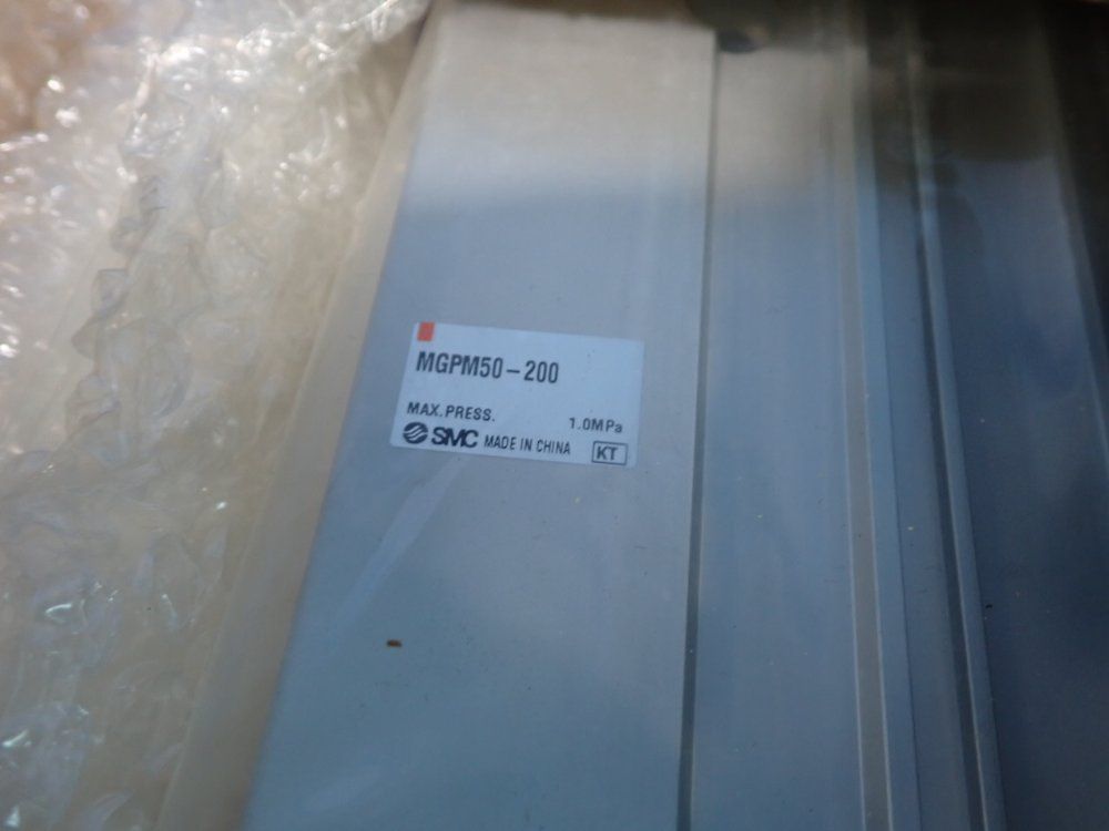Smc 145 Psi Pneumatic Guided Cylinder - Mgpm50n-200a