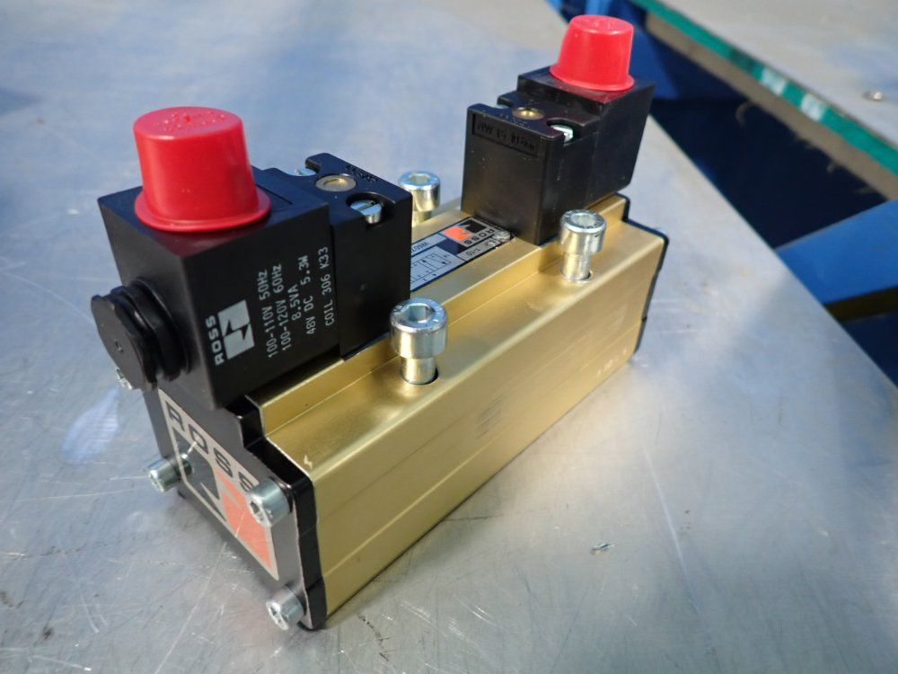 Ross 10 Bar Pneumatic Solenoid Valve - W6077b4401