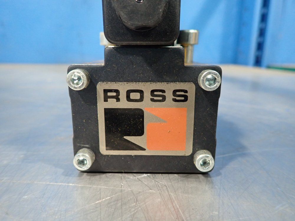 Ross 10 Bar Pneumatic Solenoid Valve - W6077b4401