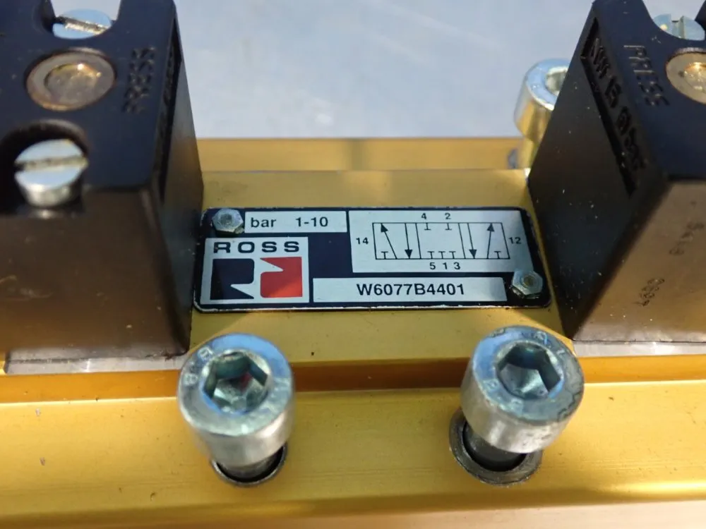 Ross 10 Bar Pneumatic Solenoid Valve - W6077b4401