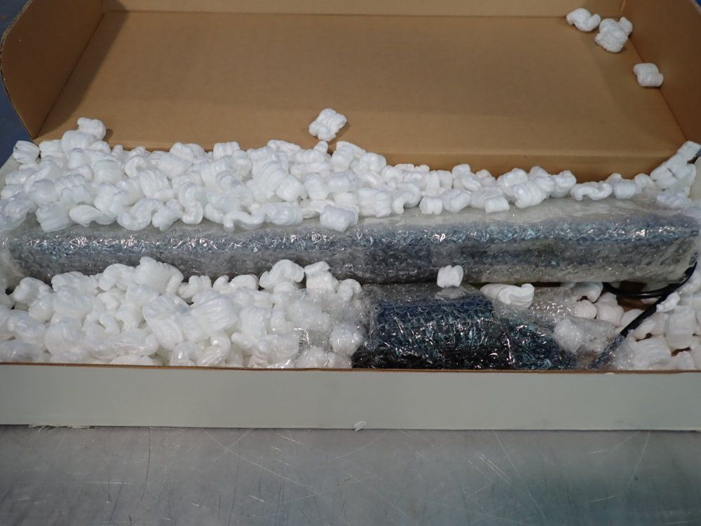 Stocker Yale Sealed Linear Led Light Fixture - Slt13d1kdddx