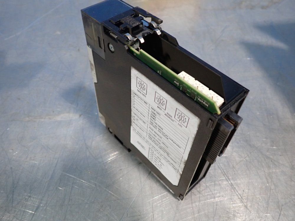 Allen Bradley Communication Module - 1756-dnb
