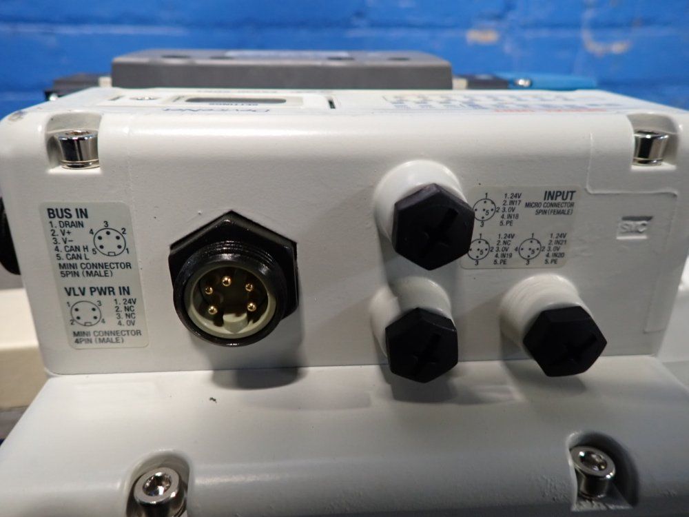 Smc Pneumatic Valve Assembly - Vvs8080-ep