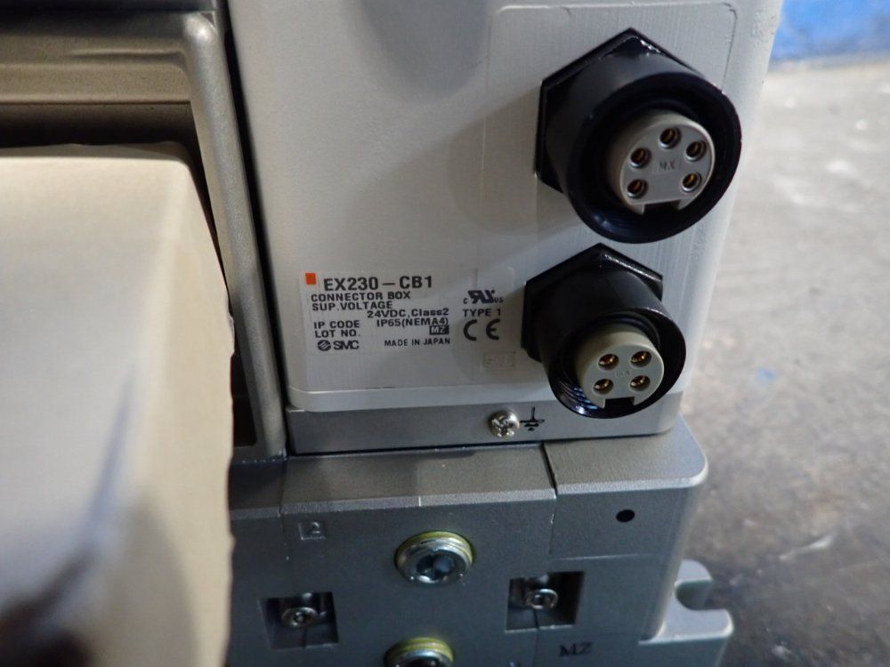 Smc Pneumatic Valve Assembly - Vvs8080-ep