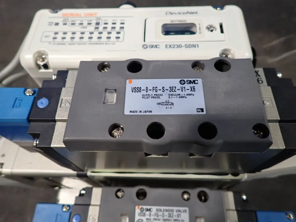 Smc Pneumatic Valve Assembly - Vvs8080-ep