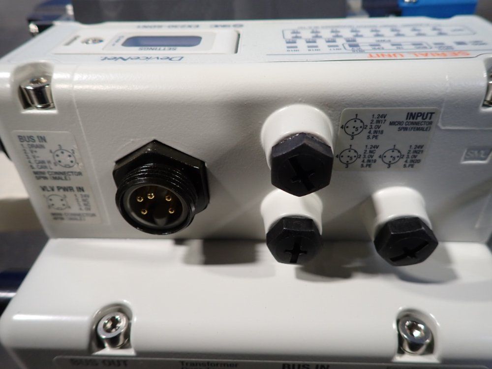 Smc Pneumatic Valve Assembly - Vvs8080-ep